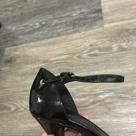 Ralph Lauren Purple Label Black Strappy Heels -Size 8.5 - Picture 7 of 7